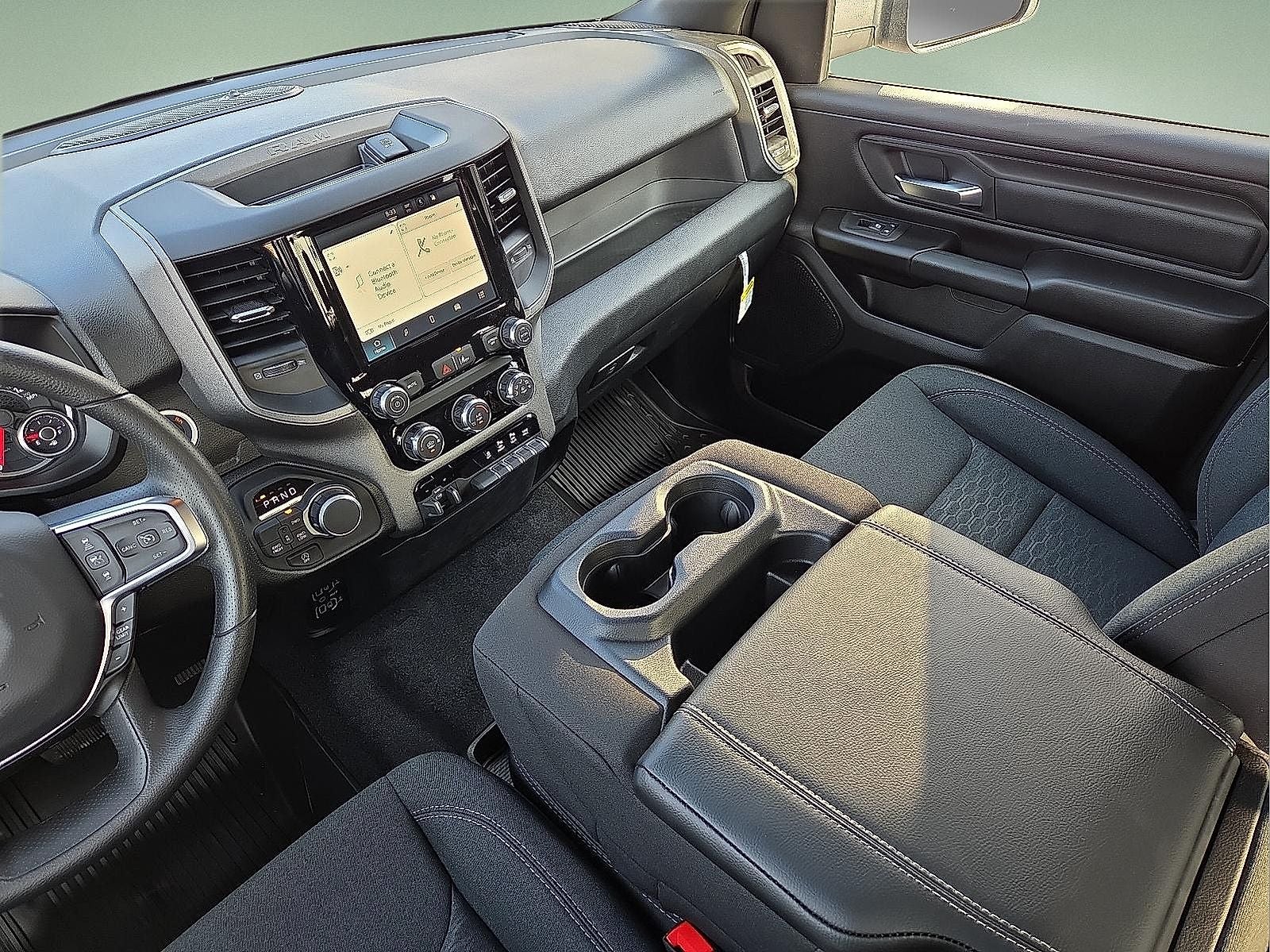 2026 RAM Ram 1500 RAM 1500 TRADESMAN CREW CAB 4X4 5'7' BOX