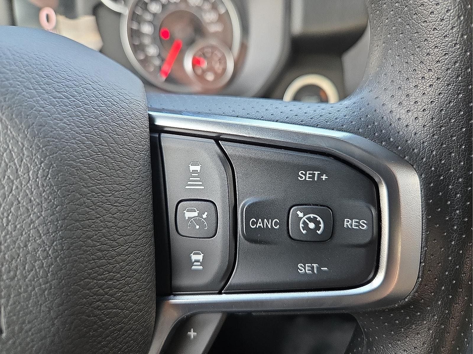 2026 RAM Ram 1500 RAM 1500 TRADESMAN CREW CAB 4X4 5'7' BOX