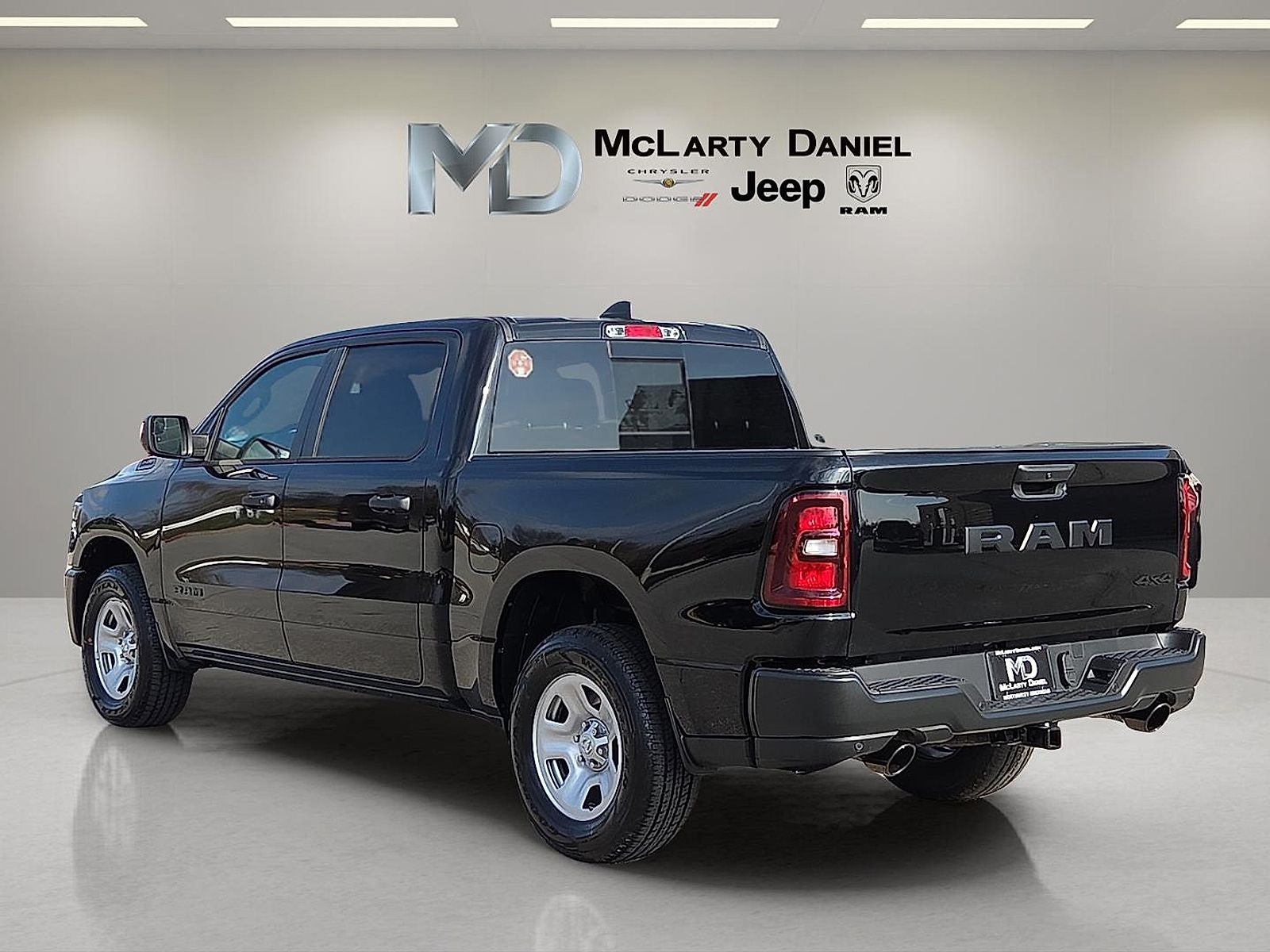 2026 RAM Ram 1500 RAM 1500 TRADESMAN CREW CAB 4X4 5'7' BOX