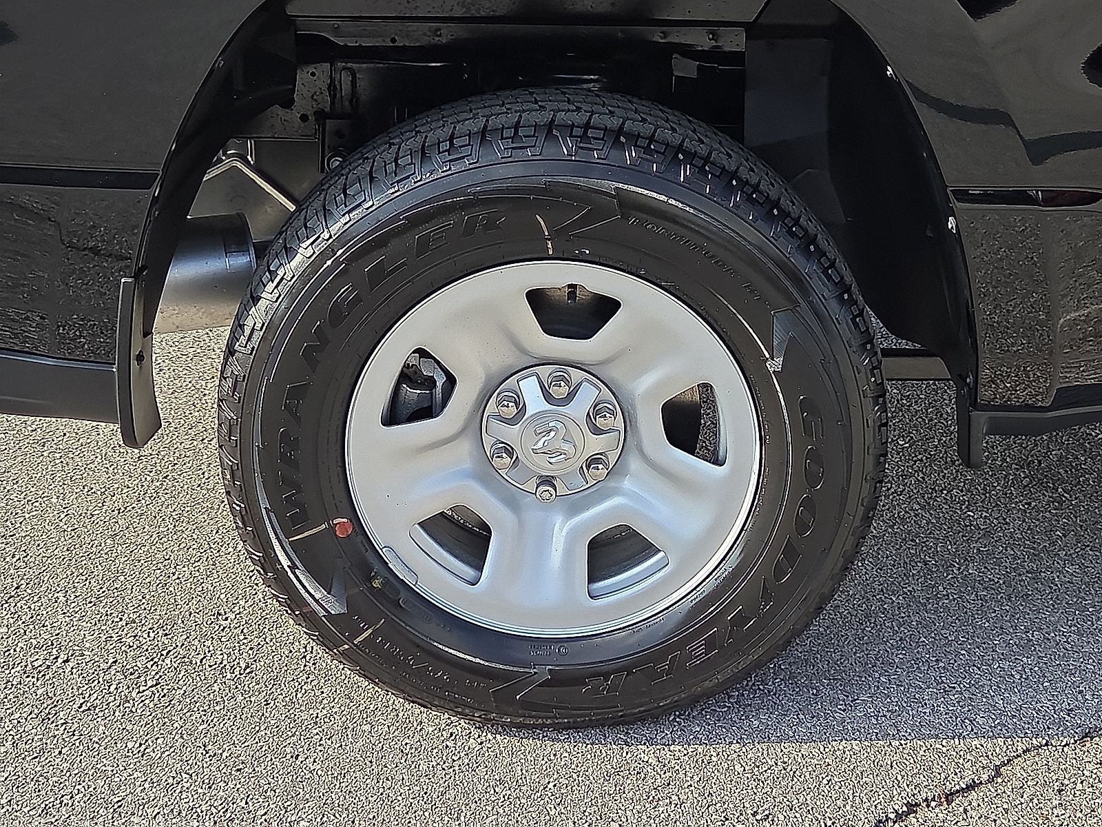 2026 RAM Ram 1500 RAM 1500 TRADESMAN CREW CAB 4X4 5'7' BOX