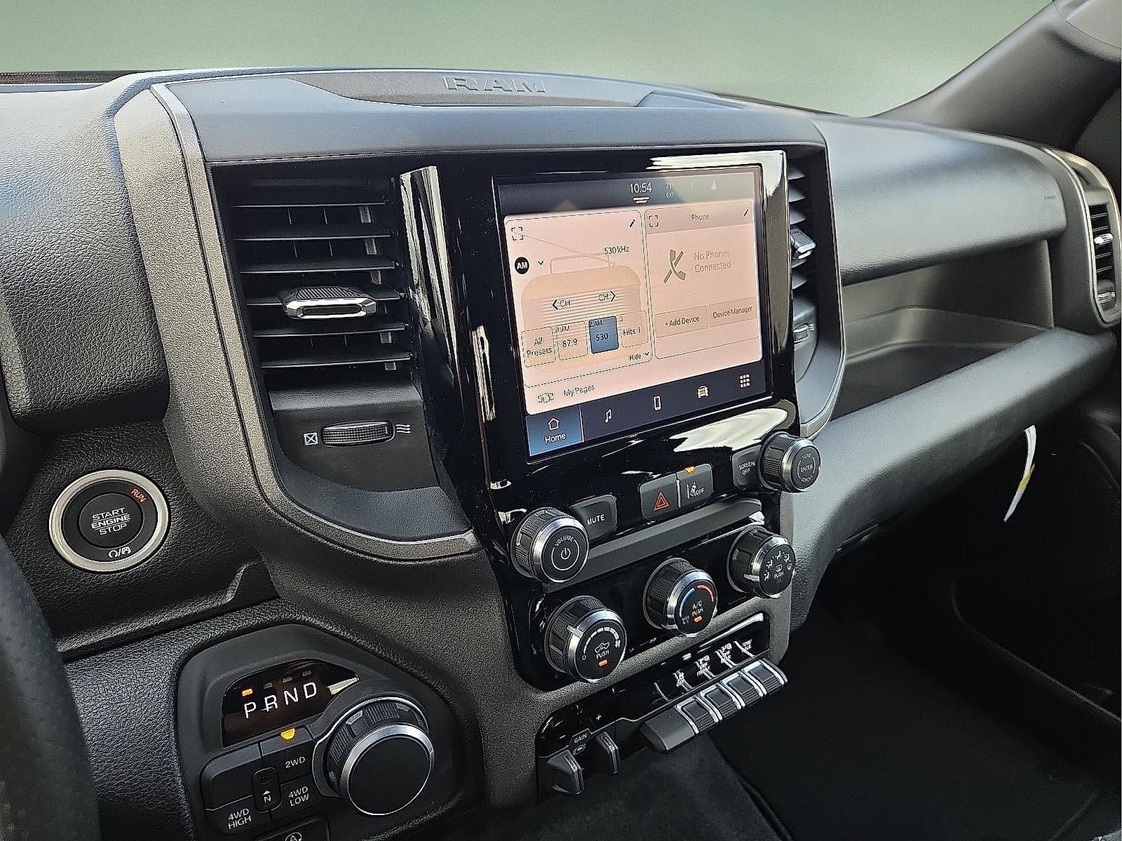 2026 RAM Ram 1500 RAM 1500 TRADESMAN CREW CAB 4X4 5'7' BOX