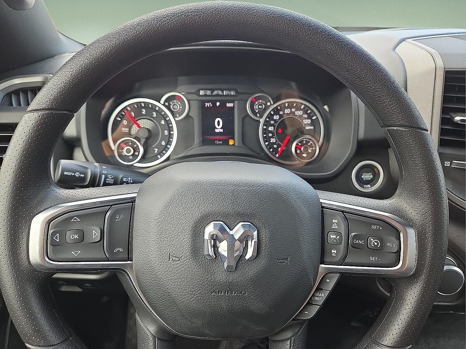 2026 RAM Ram 1500 RAM 1500 TRADESMAN CREW CAB 4X4 5'7' BOX