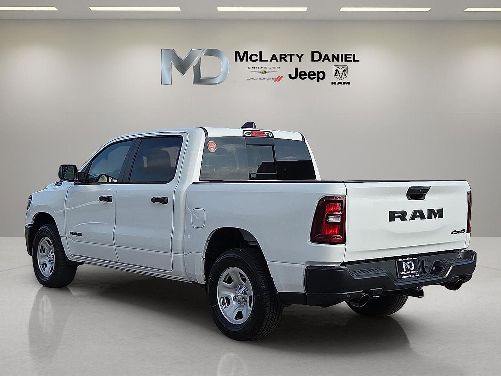 2026 RAM Ram 1500 RAM 1500 TRADESMAN CREW CAB 4X4 5'7' BOX