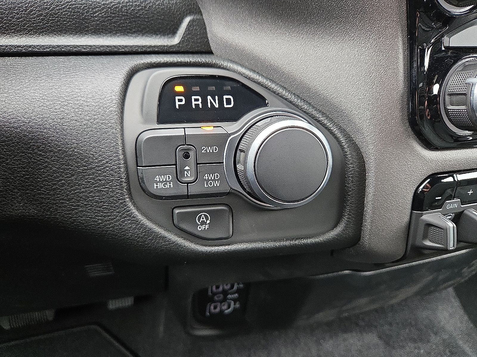 2026 RAM Ram 1500 RAM 1500 TRADESMAN CREW CAB 4X4 5'7' BOX