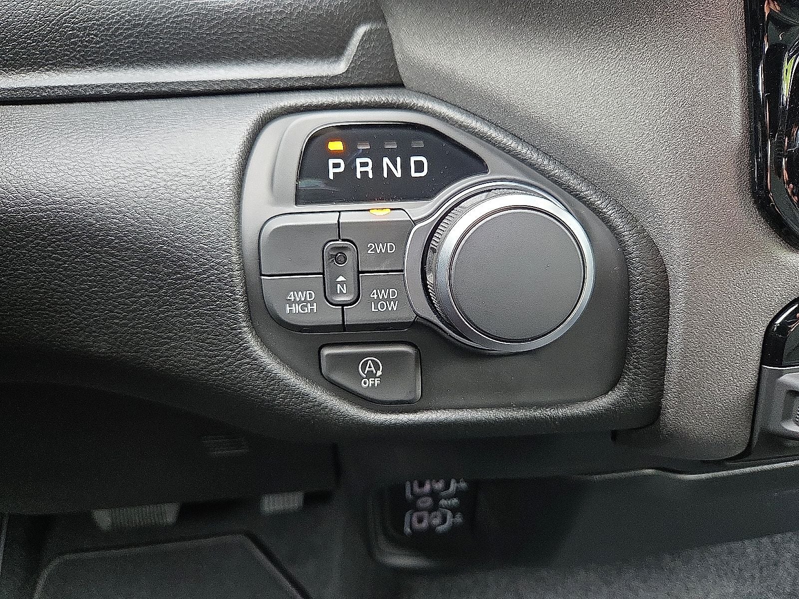 2026 RAM Ram 1500 RAM 1500 TRADESMAN CREW CAB 4X4 5'7' BOX