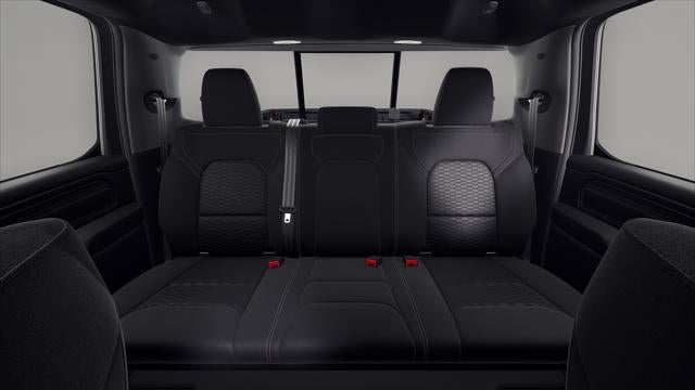 2027 RAM Ram 1500 RAM 1500 EXPRESS CREW CAB 4X4 5'7' BOX