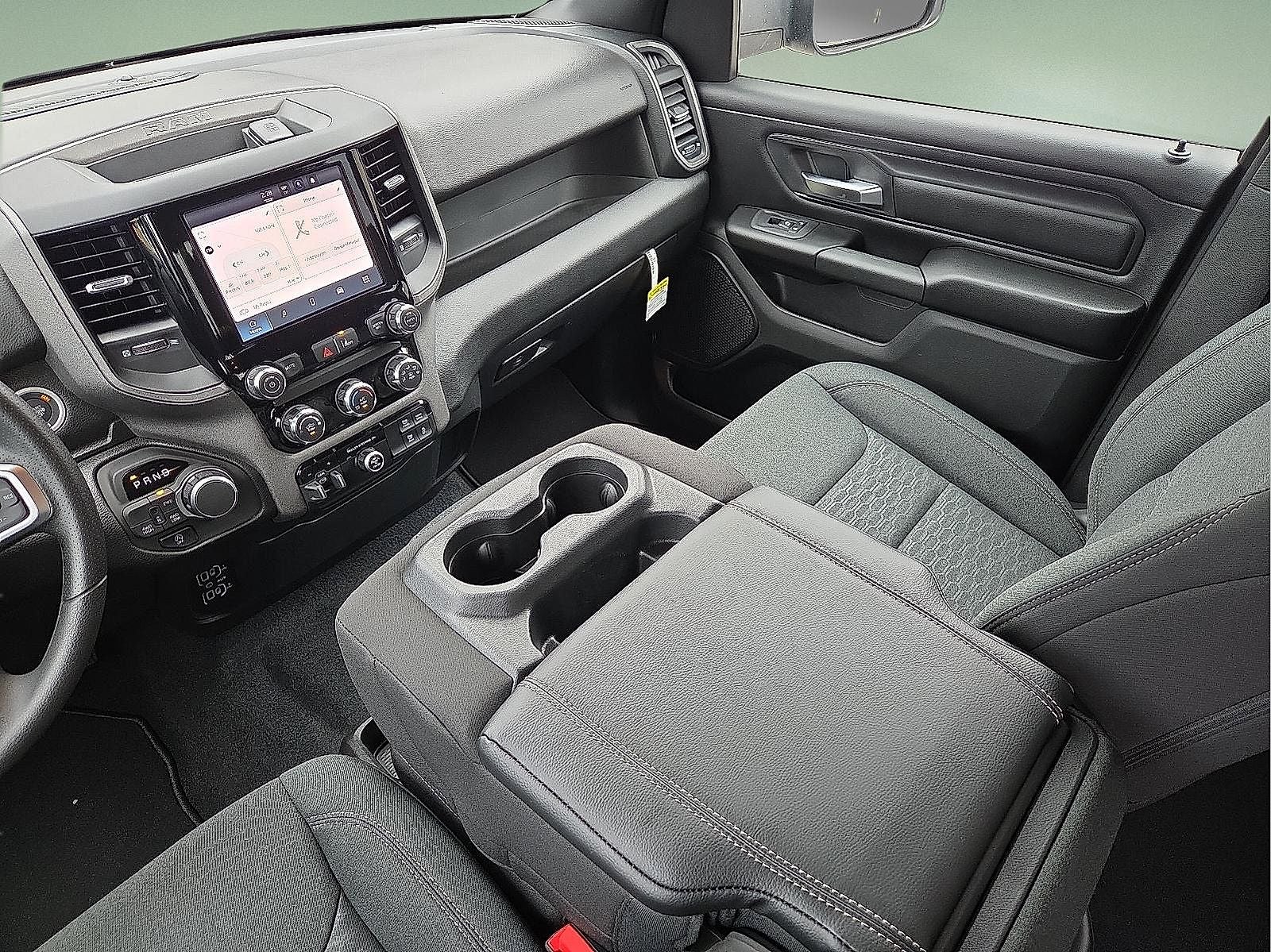 2026 RAM Ram 1500 RAM 1500 TRADESMAN CREW CAB 4X4 5'7' BOX