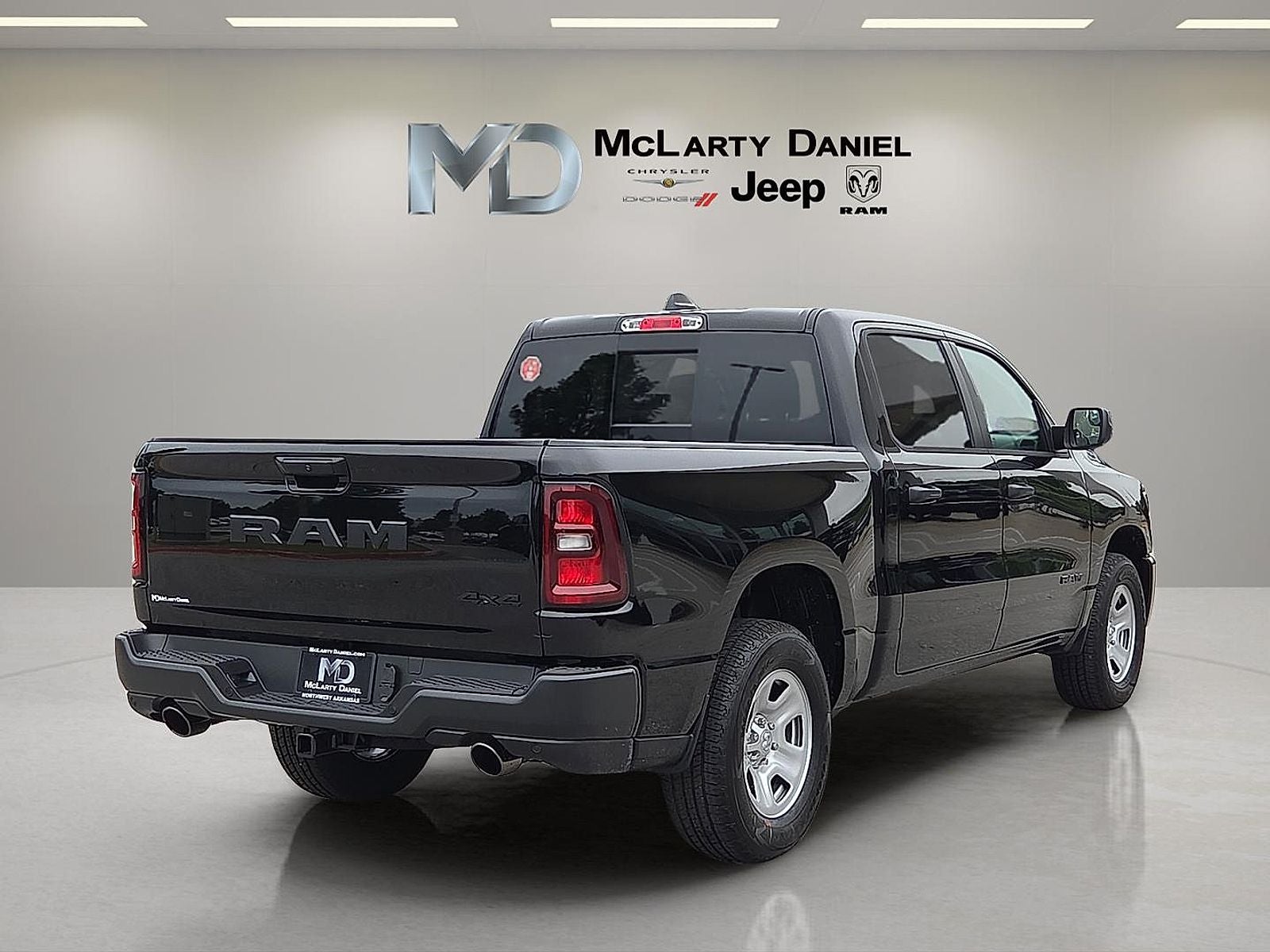 2026 RAM Ram 1500 RAM 1500 TRADESMAN CREW CAB 4X4 5'7' BOX