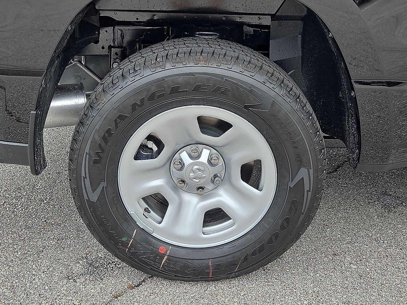 2026 RAM Ram 1500 RAM 1500 TRADESMAN CREW CAB 4X4 5'7' BOX
