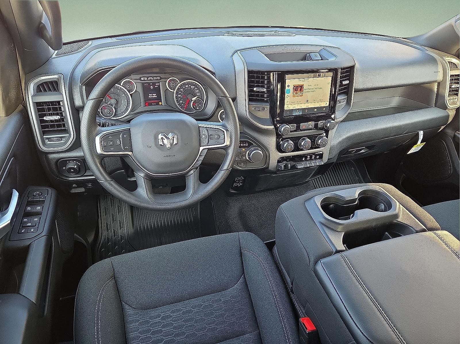 2026 RAM Ram 1500 RAM 1500 TRADESMAN CREW CAB 4X4 5'7' BOX