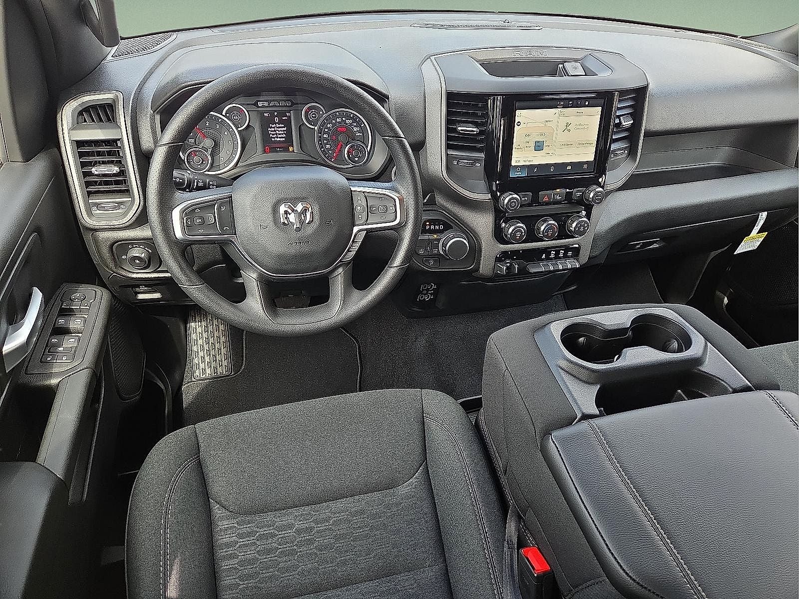 2026 RAM Ram 1500 RAM 1500 TRADESMAN CREW CAB 4X4 5'7' BOX