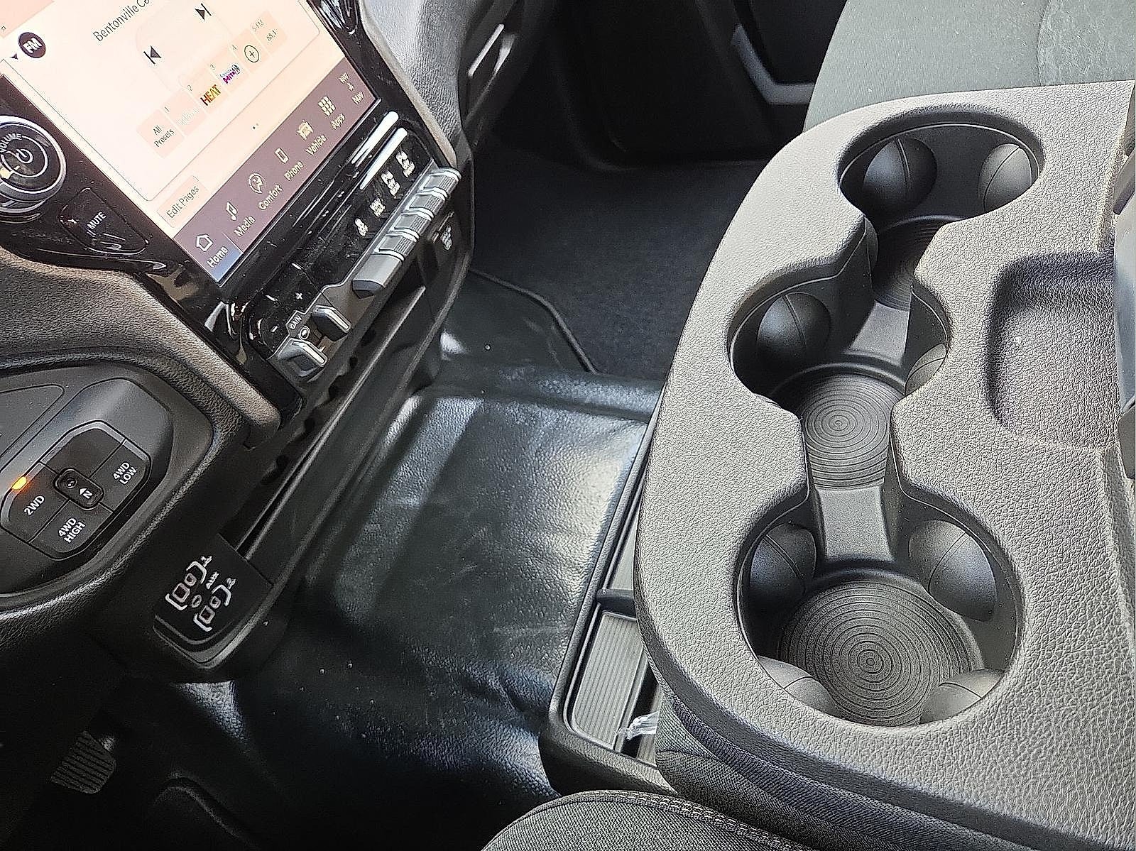 2026 RAM Ram 2500 RAM 2500 TRADESMAN CREW CAB 4X4 6'4' BOX