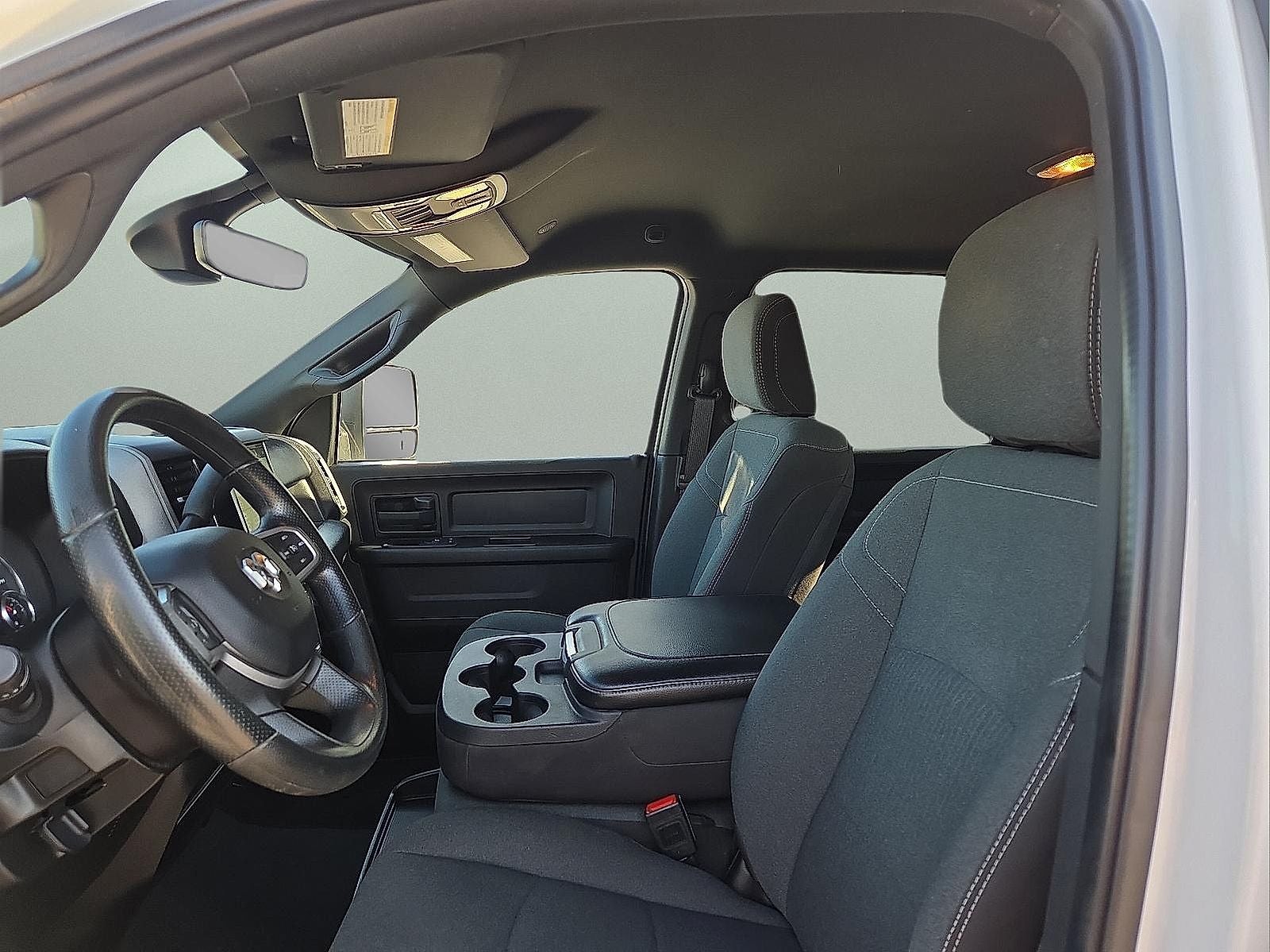 2024 RAM 2500 Tradesman Crew Cab 4x4 6'4' Box