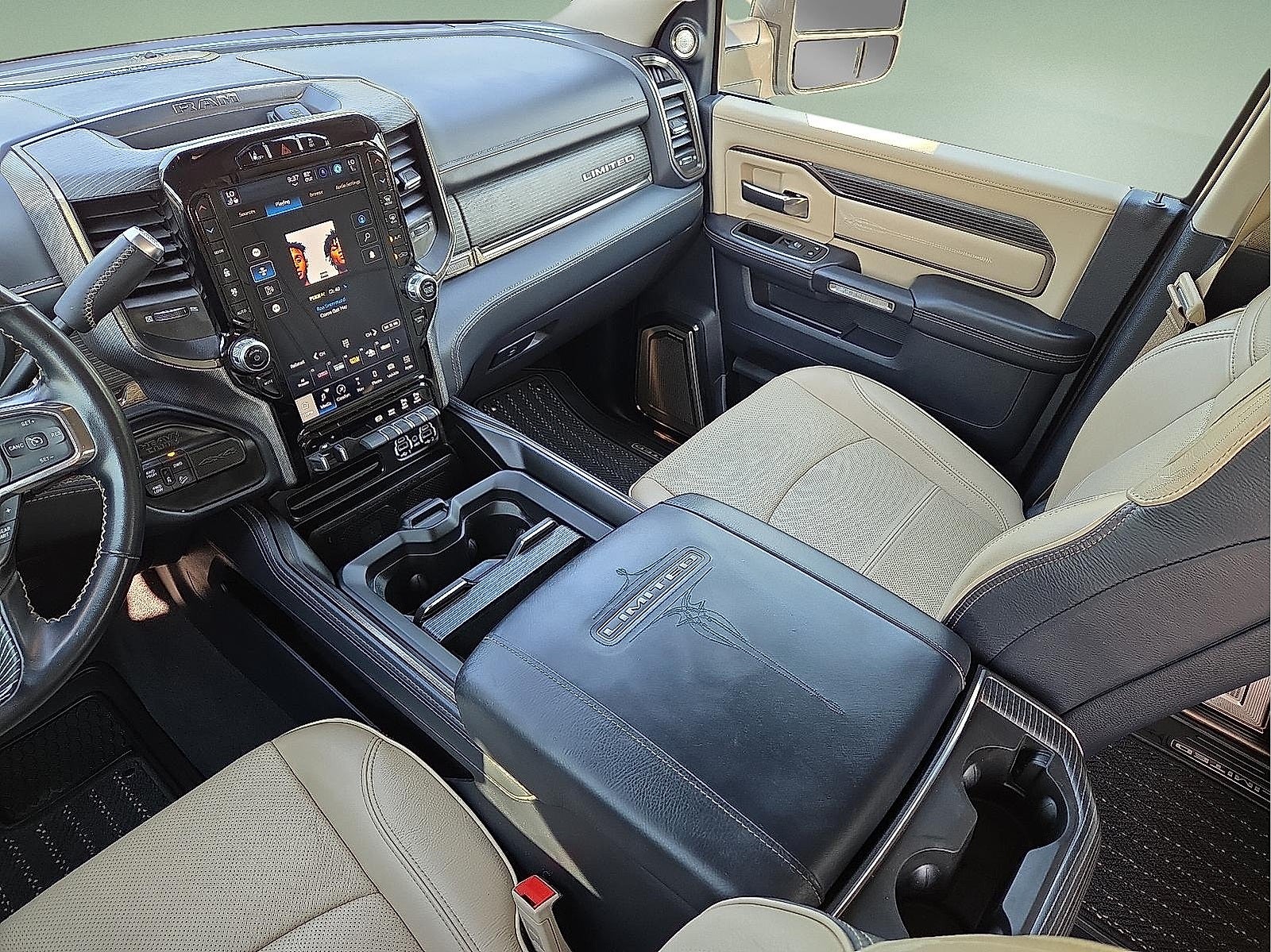 2023 RAM 2500 Limited Mega Cab 4x4 6'4' Box