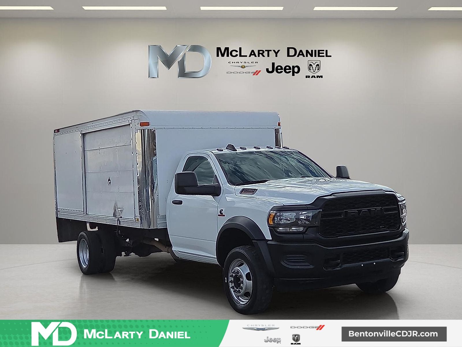 2023 RAM 5500 Chassis Tradesman/SLT