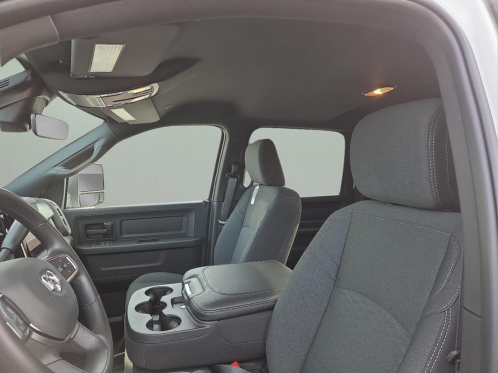 2026 RAM Ram 5500 Chassis Cab RAM 5500 TRADESMAN CHASSIS CREW CAB 4X4 60' CA