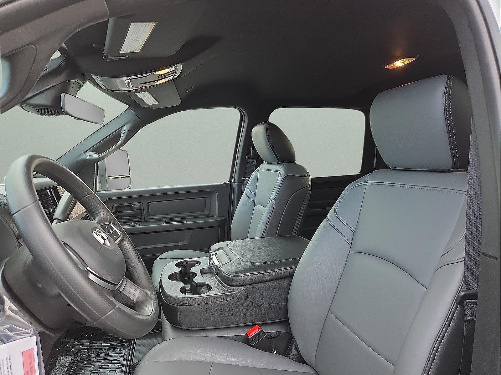 2026 RAM Ram 5500 Chassis Cab RAM 5500 TRADESMAN CHASSIS CREW CAB 4X4 60' CA