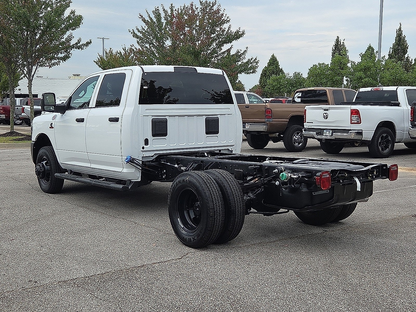 2026 RAM Ram 3500 Chassis Cab RAM 3500 TRADESMAN CREW CAB CHASSIS 4X4 60' CA