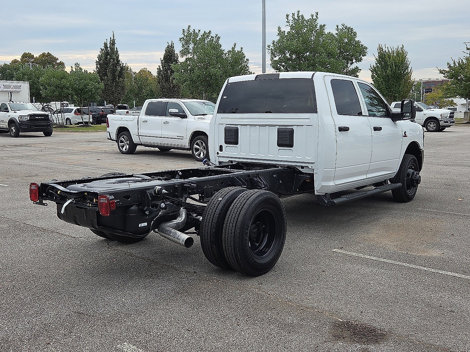 2026 RAM Ram 3500 Chassis Cab RAM 3500 TRADESMAN CREW CAB CHASSIS 4X4 60' CA