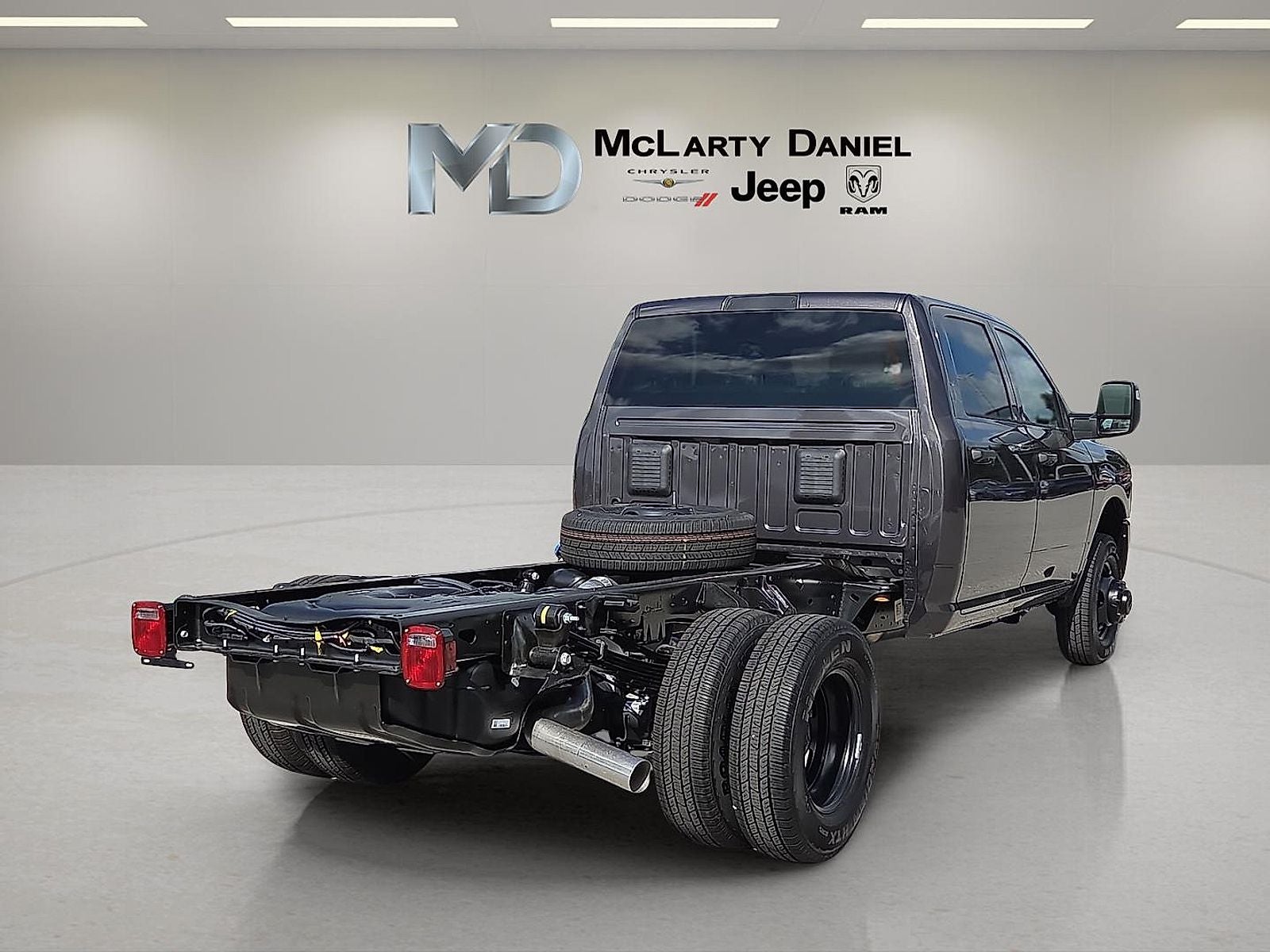 2026 RAM Ram 3500 Chassis Cab RAM 3500 TRADESMAN CREW CAB CHASSIS 4X4 60' CA