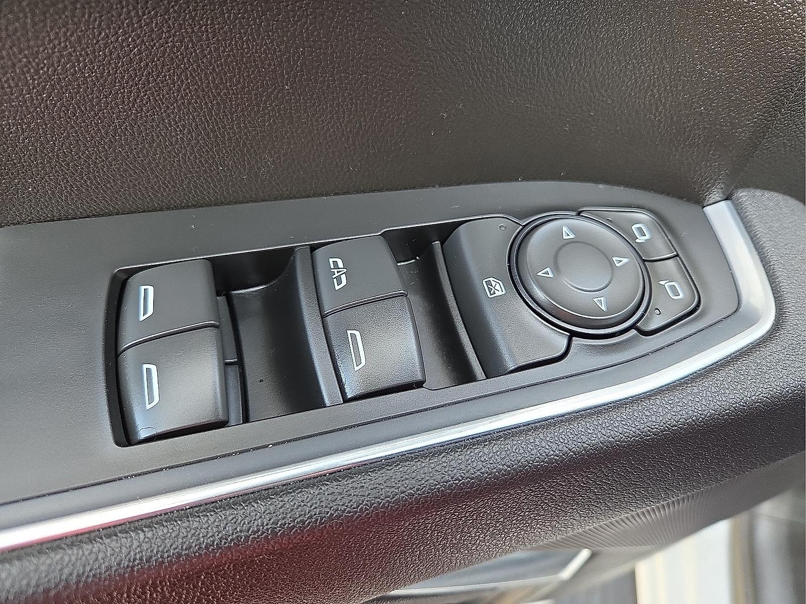 2025 GMC Sierra 1500 4WD Crew Cab Short Box Elevation with 3SB