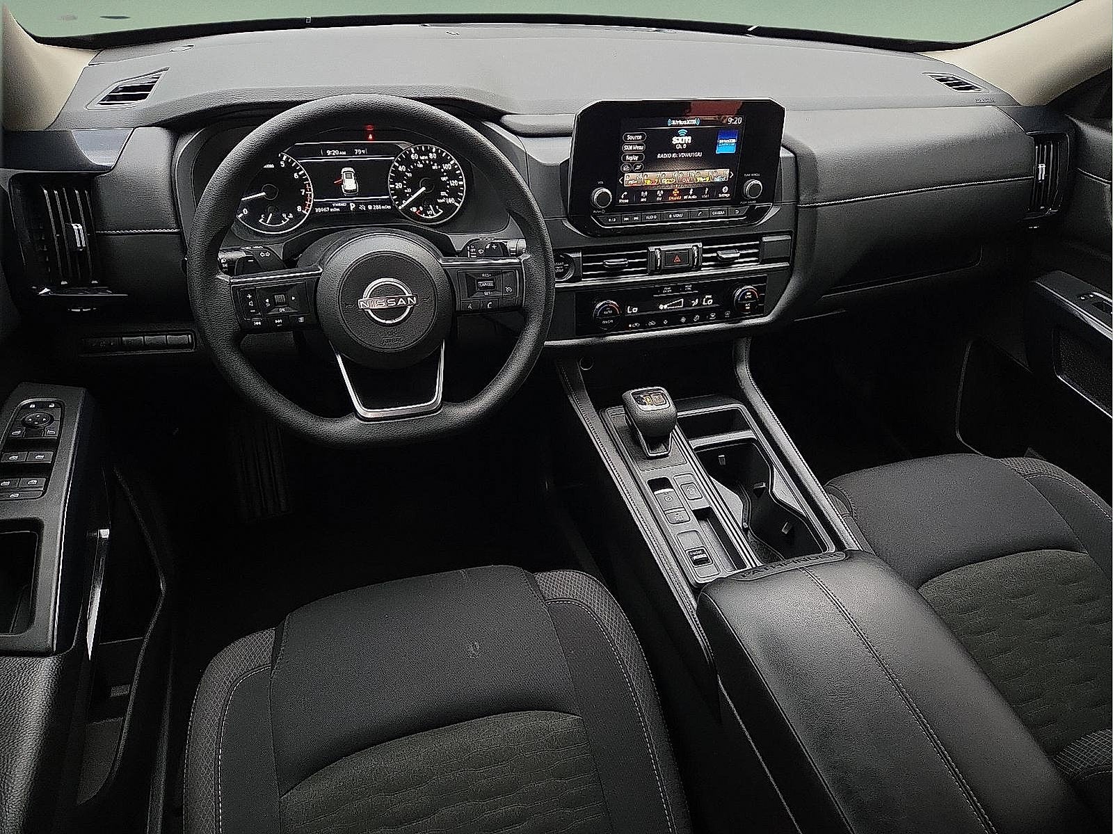 2025 Nissan Pathfinder S