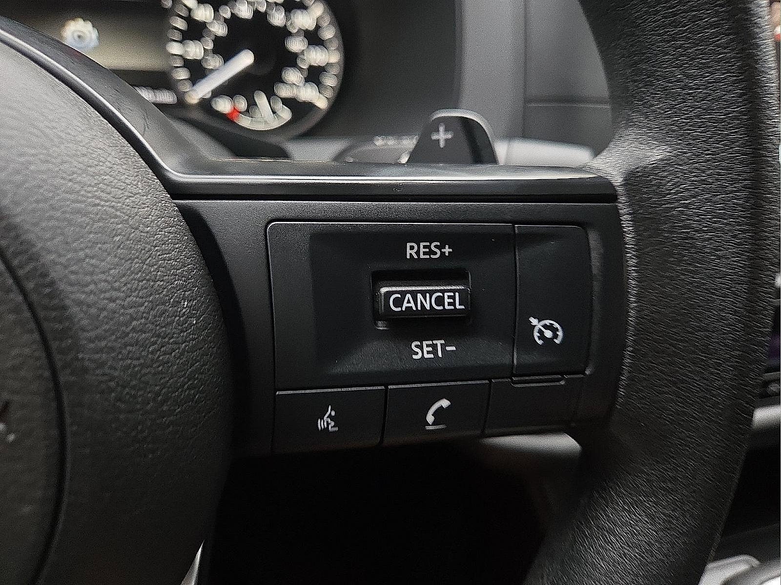 2025 Nissan Pathfinder S