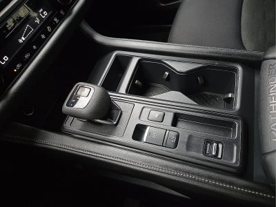 2025 Nissan Pathfinder S