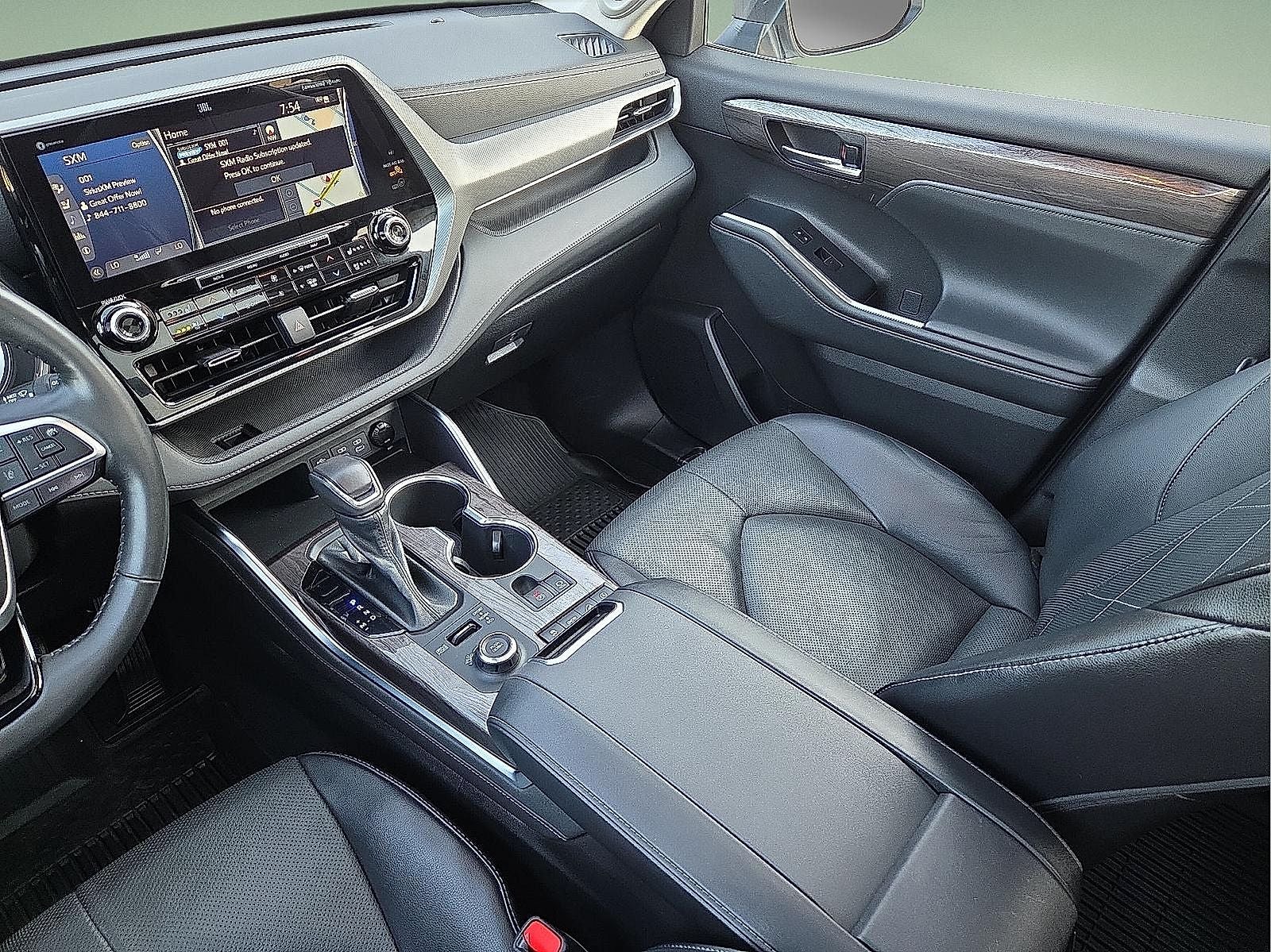 2022 Toyota Highlander Platinum