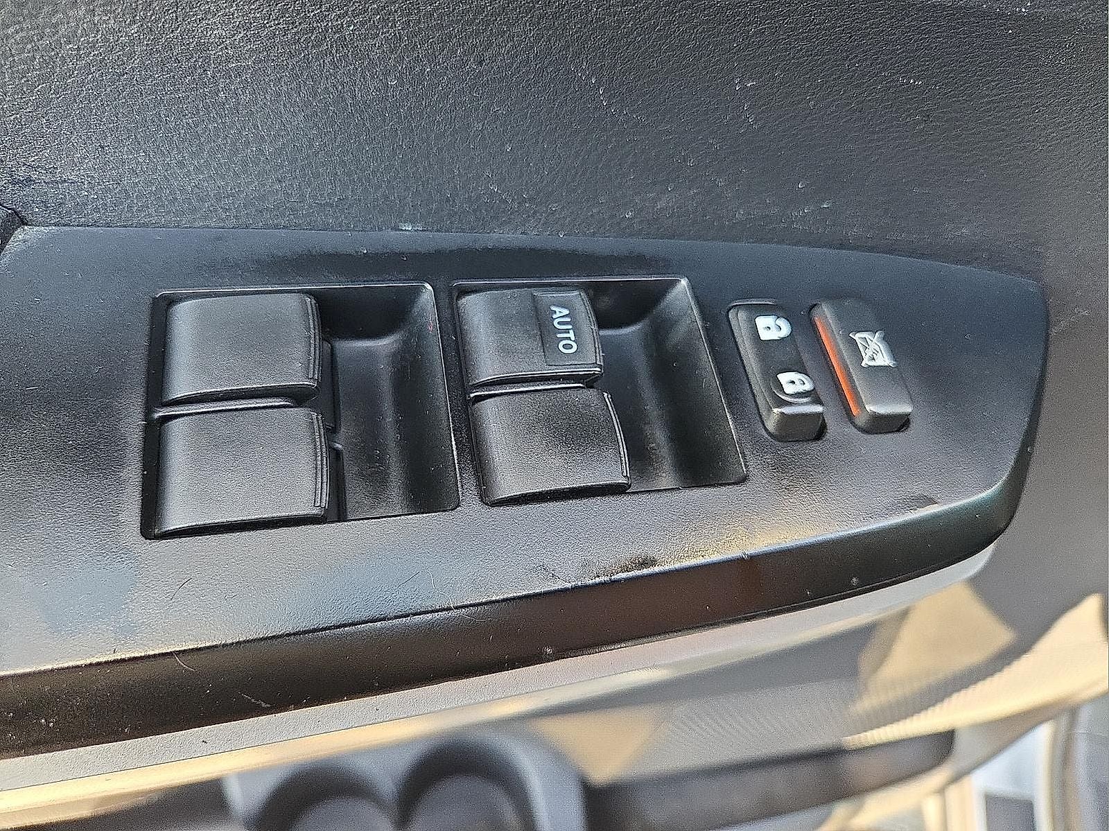 2014 Toyota Tundra SR5 5.7L V8