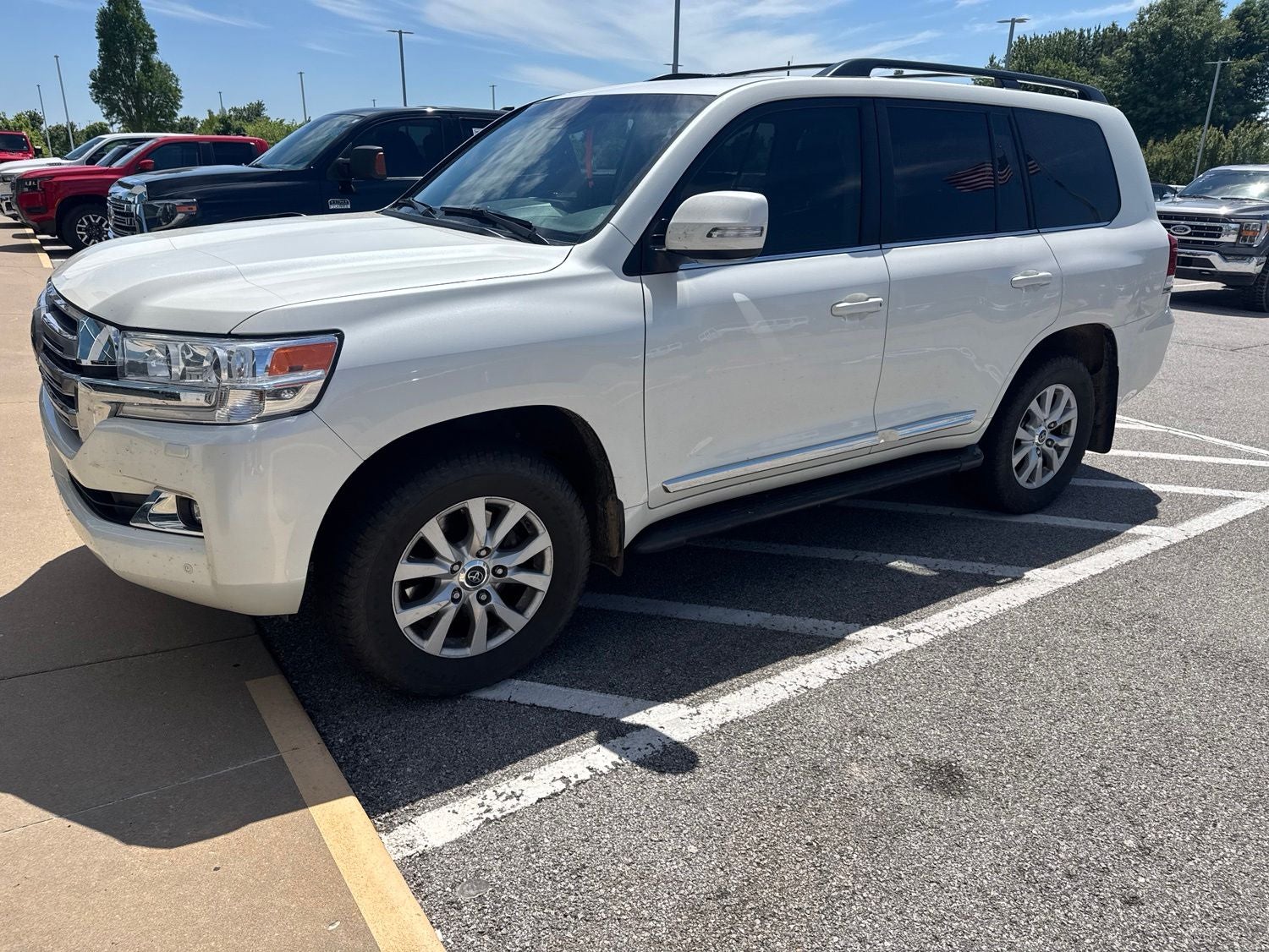 2017 Toyota Land Cruiser V8
