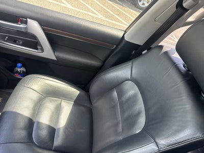 2017 Toyota Land Cruiser V8