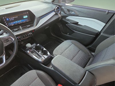 2025 Chevrolet Trax FWD LT