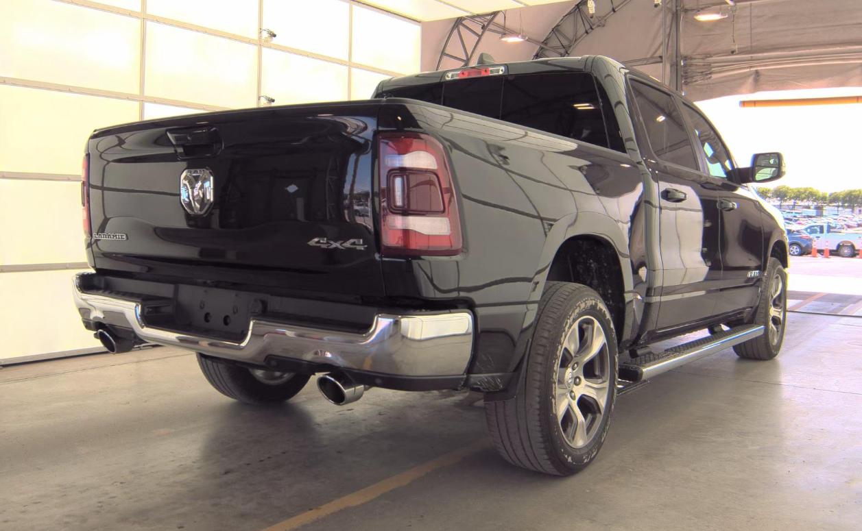 2023 RAM 1500 Laramie Crew Cab 4x4 5'7' Box