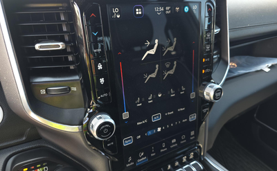 2023 RAM 1500 Laramie Crew Cab 4x4 5'7' Box