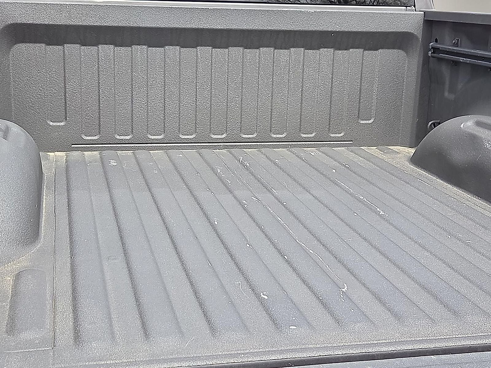 2022 RAM 1500 Laramie Crew Cab 4x4 5'7' Box