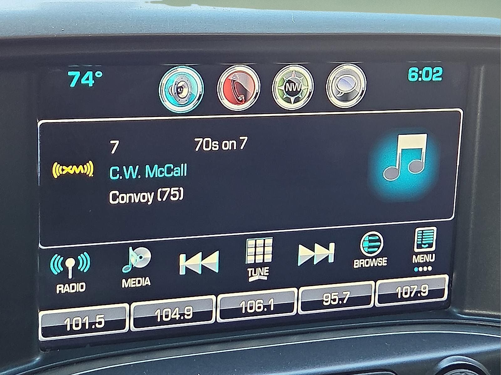 2016 Chevrolet Silverado 3500HD Chassis LT