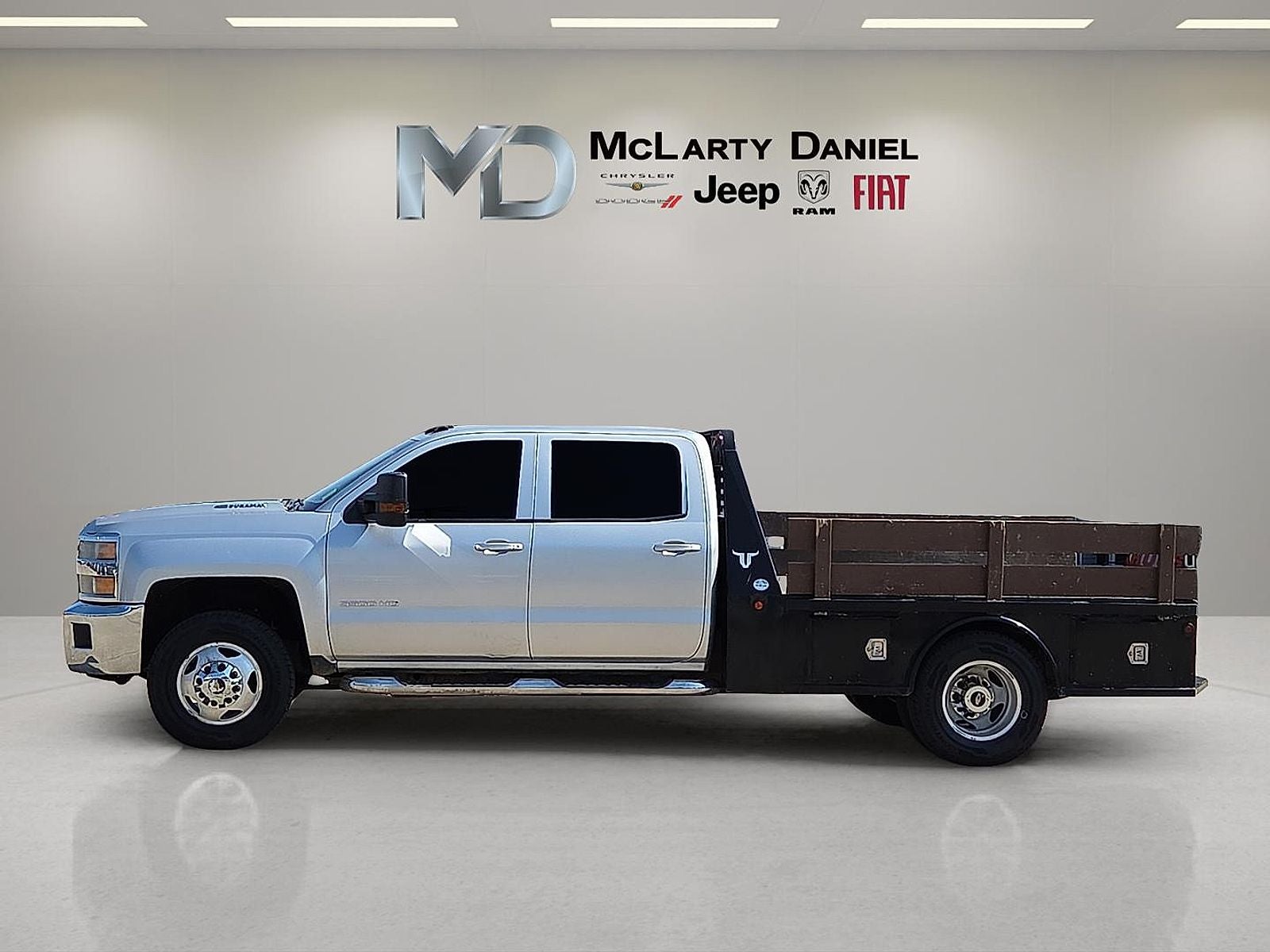 2016 Chevrolet Silverado 3500HD Chassis LT