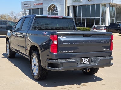 2021 Chevrolet Silverado 1500 4WD Crew Cab Short Bed Custom