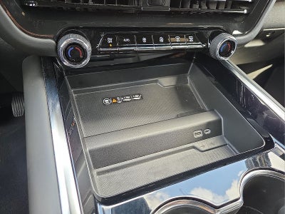 2025 Chevrolet Suburban 2WD LT