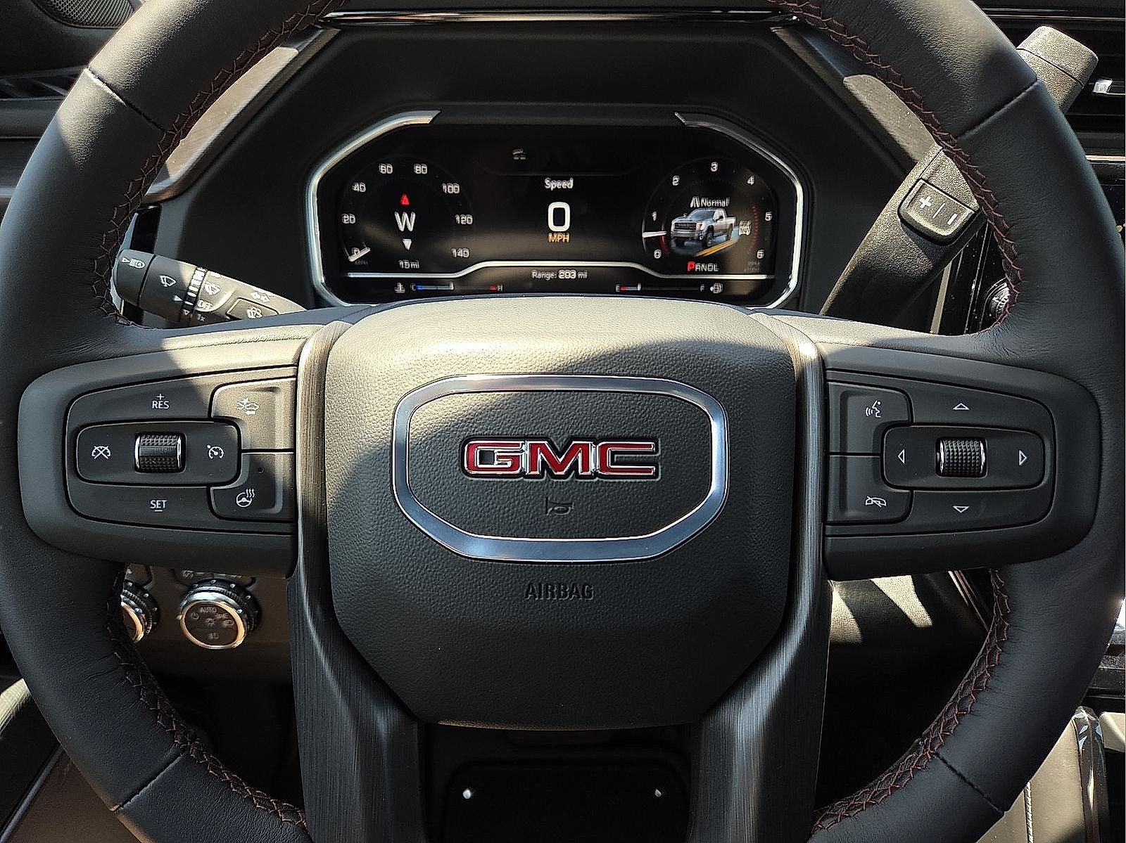 2025 GMC Sierra 2500HD 4WD Crew Cab Standard Bed AT4X