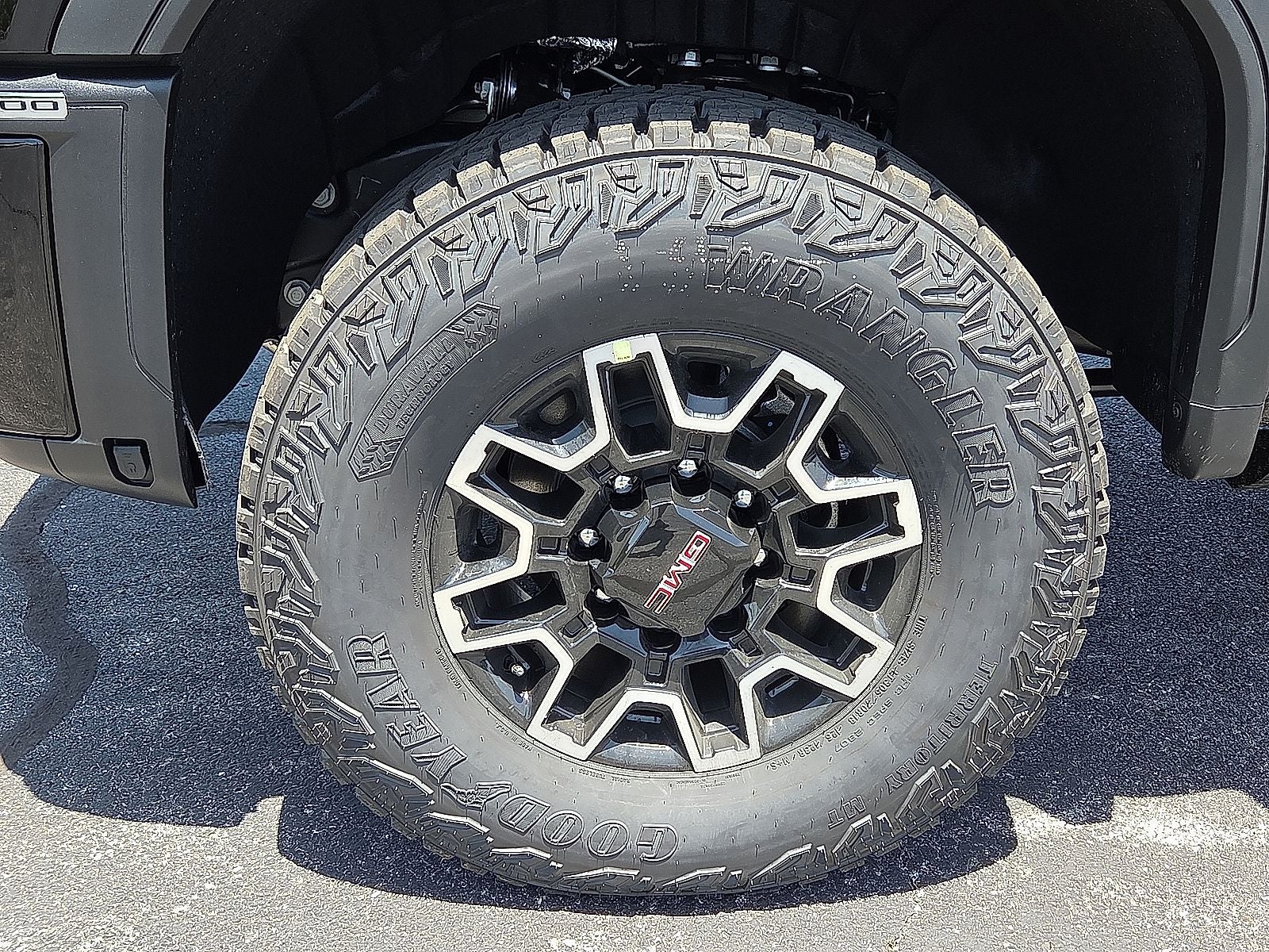 2025 GMC Sierra 2500HD 4WD Crew Cab Standard Bed AT4X