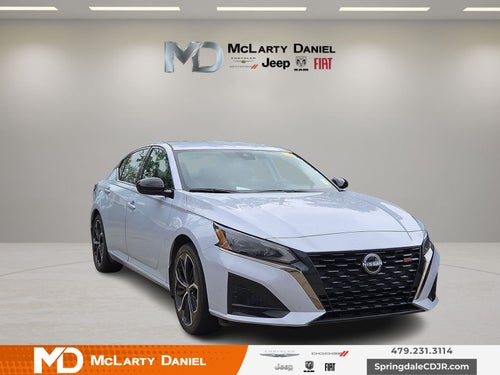 2025 Nissan Altima SR FWD