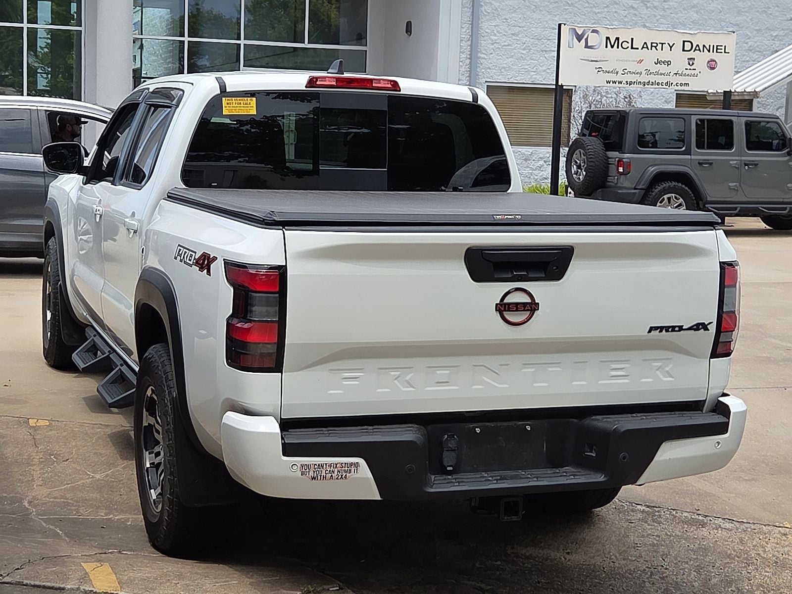 2023 Nissan Frontier Crew Cab PRO-4X 4x4