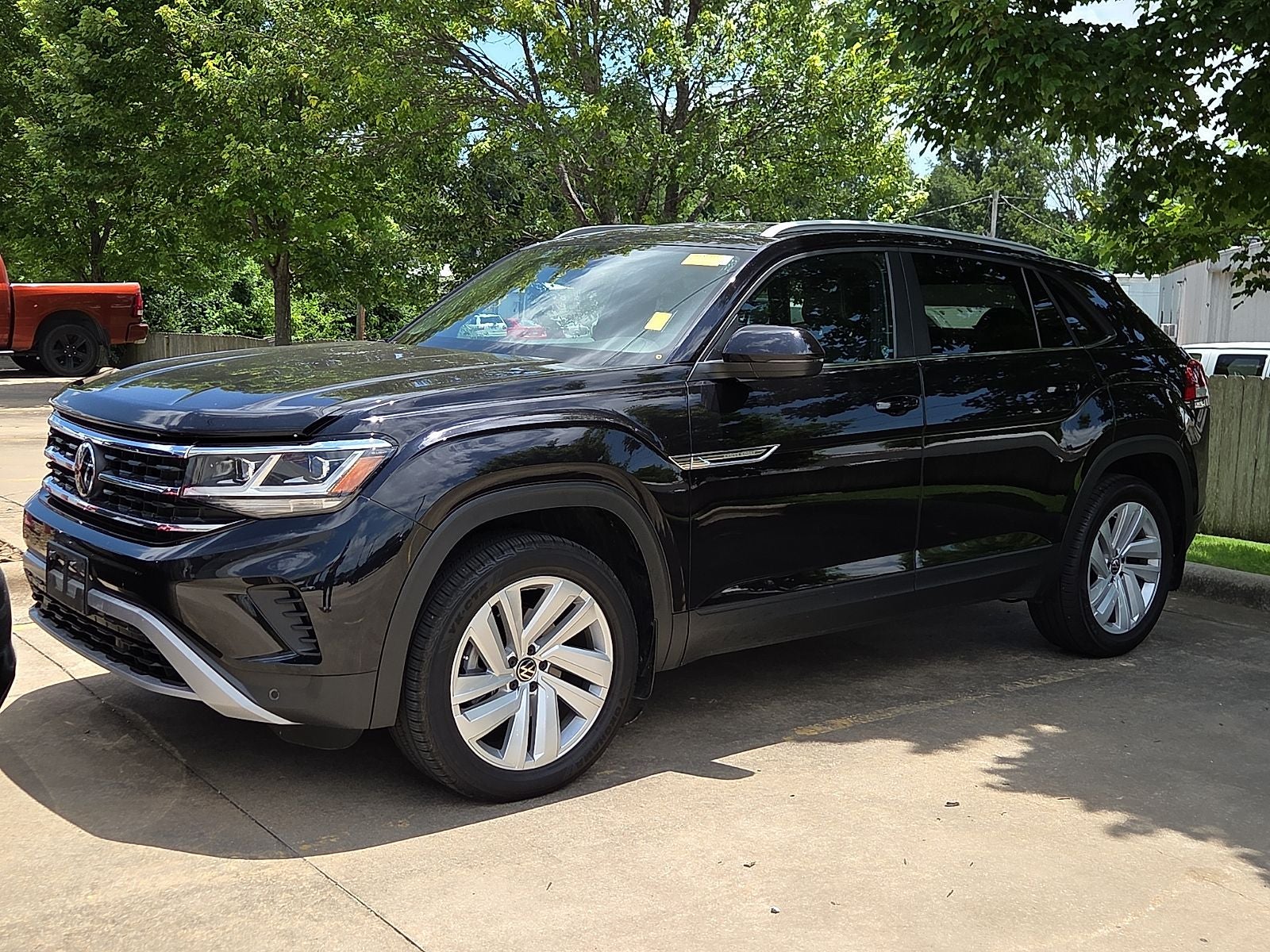 2022 Volkswagen Atlas Cross Sport 3.6L V6 SE w/Technology