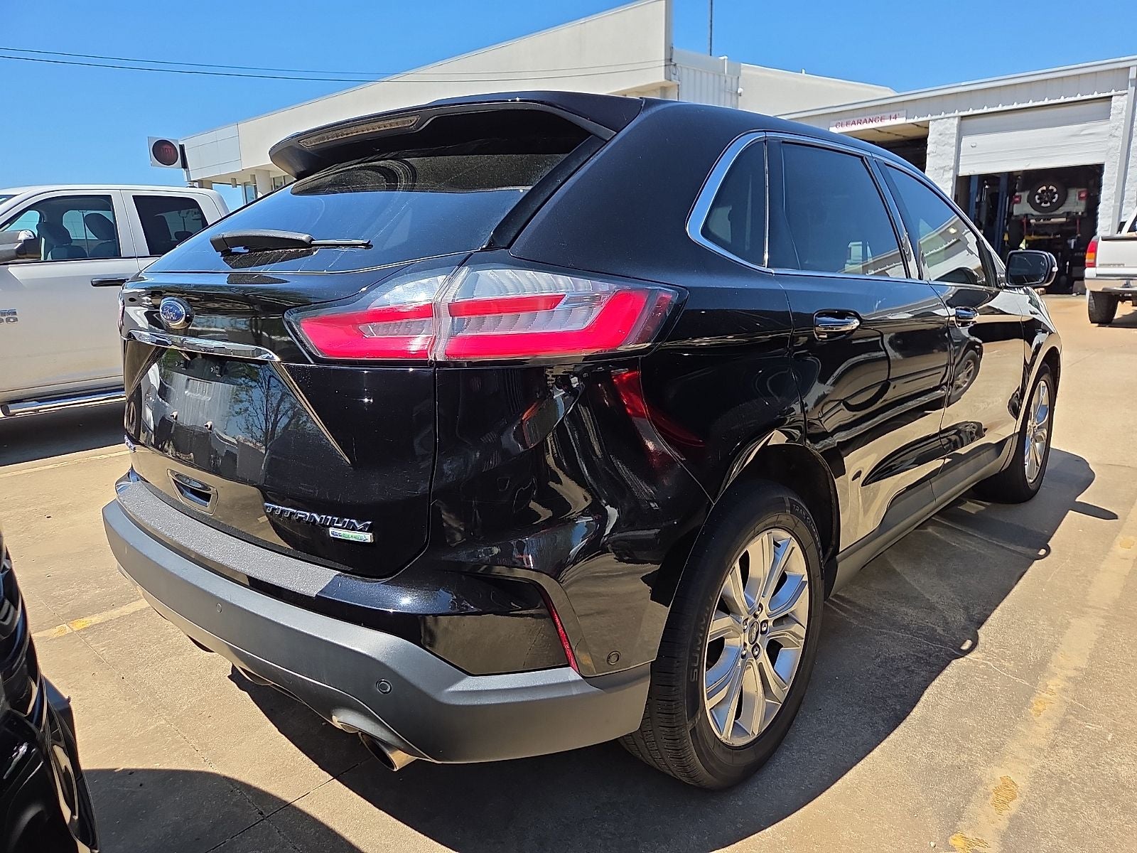 2020 Ford Edge Titanium