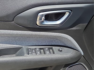 2024 Jeep Compass Latitude Lux FWD