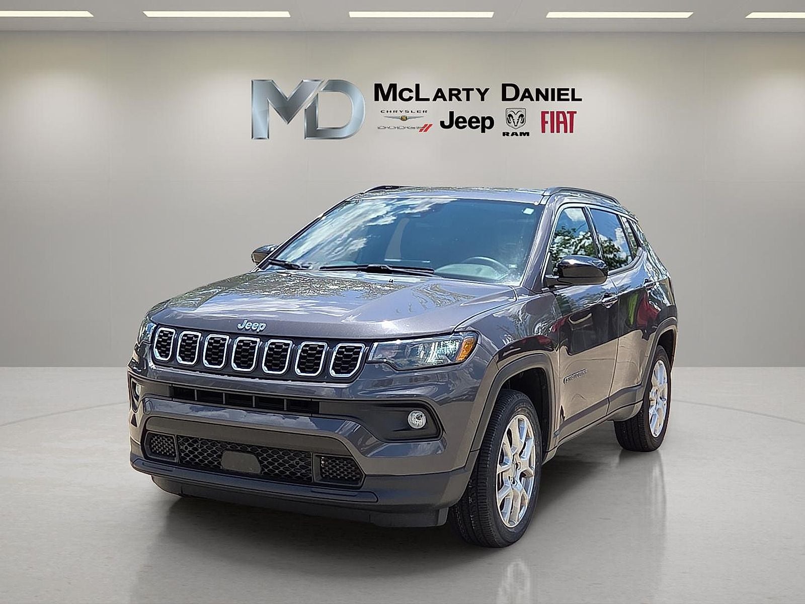 2024 Jeep Compass Latitude Lux FWD