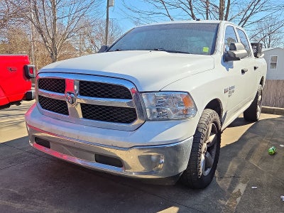 2022 RAM 1500 Classic Tradesman Crew Cab 4x4 5'7' Box