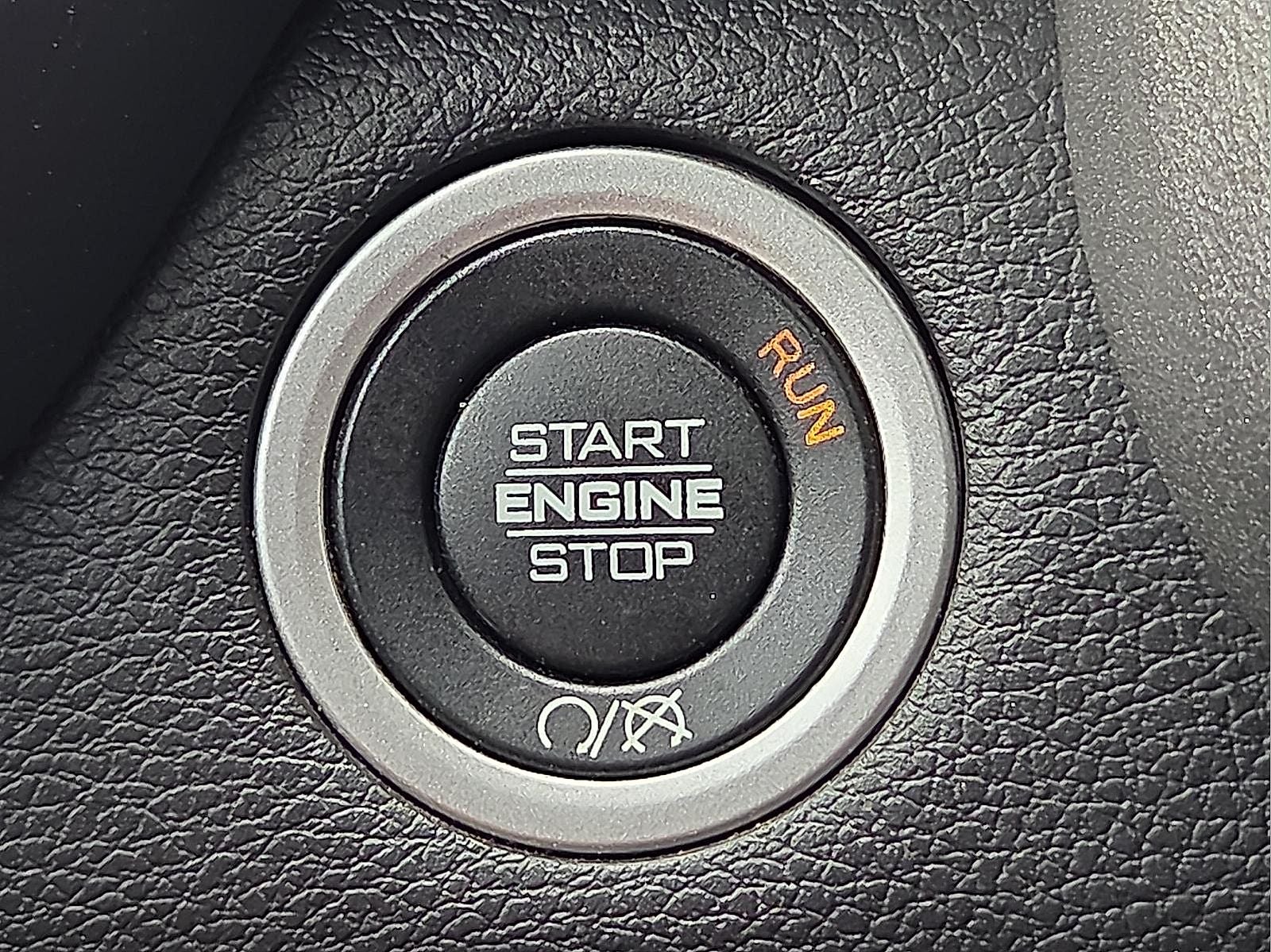 2023 RAM 2500 Tradesman Crew Cab 4x4 8' Box